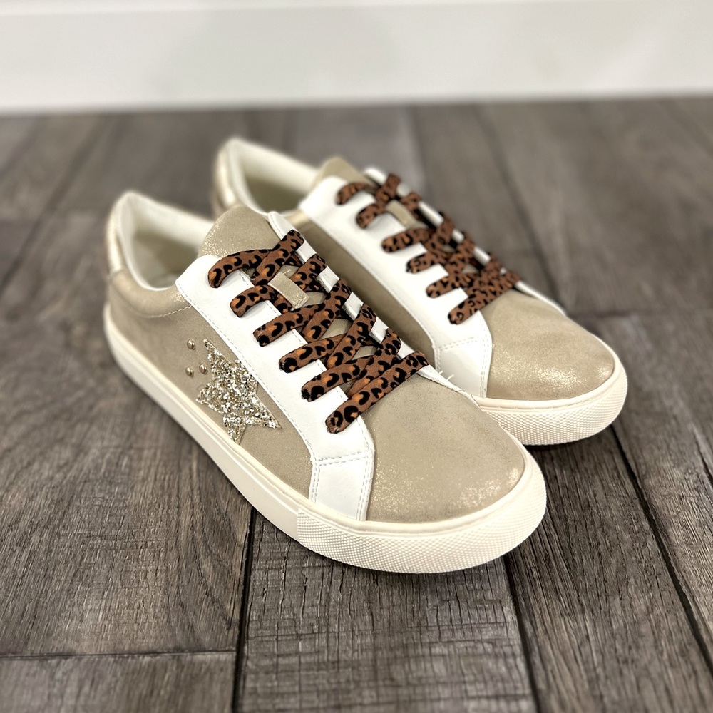 Hey Girl by Corkys Sneakers, size 9